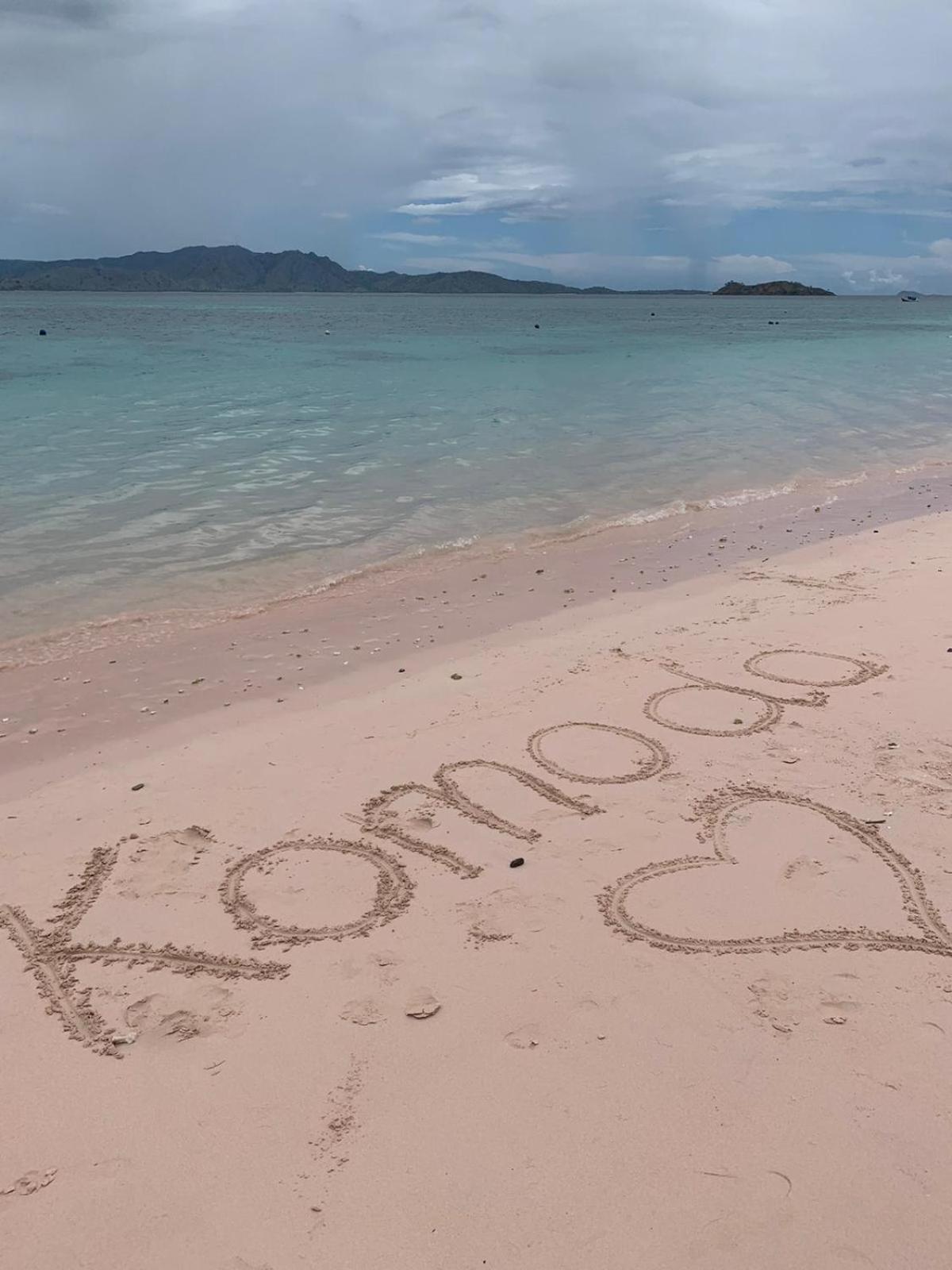 Ora Komodo Home Stay Dış mekan fotoğraf